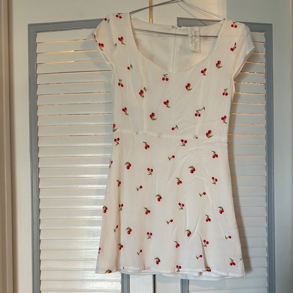 Sadie & Sage Dresses & Skirts - Sadie & Sage White Mini Dress with Cherry Print